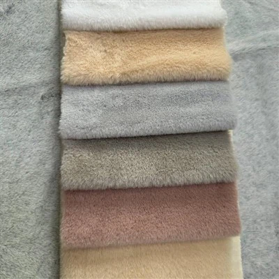 Yaltiroq yumshoq quyon mo'ynasi